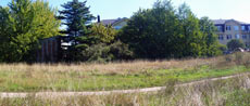 Panoramatický pohled na místo stavby z východu